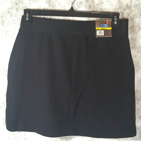 NWT 32 Degree Cool Womens Skort Skirt Shorts Pull On Stretch Athletic Black Sz S - Picture 3 of 15